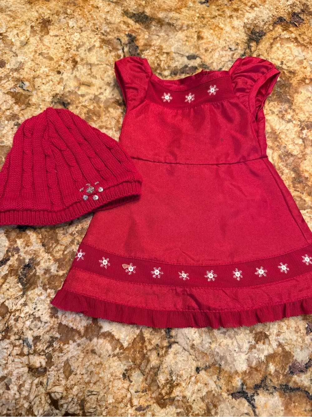 American Girl Doll Scarlet Snowflakes Red Christmas Dress and hat